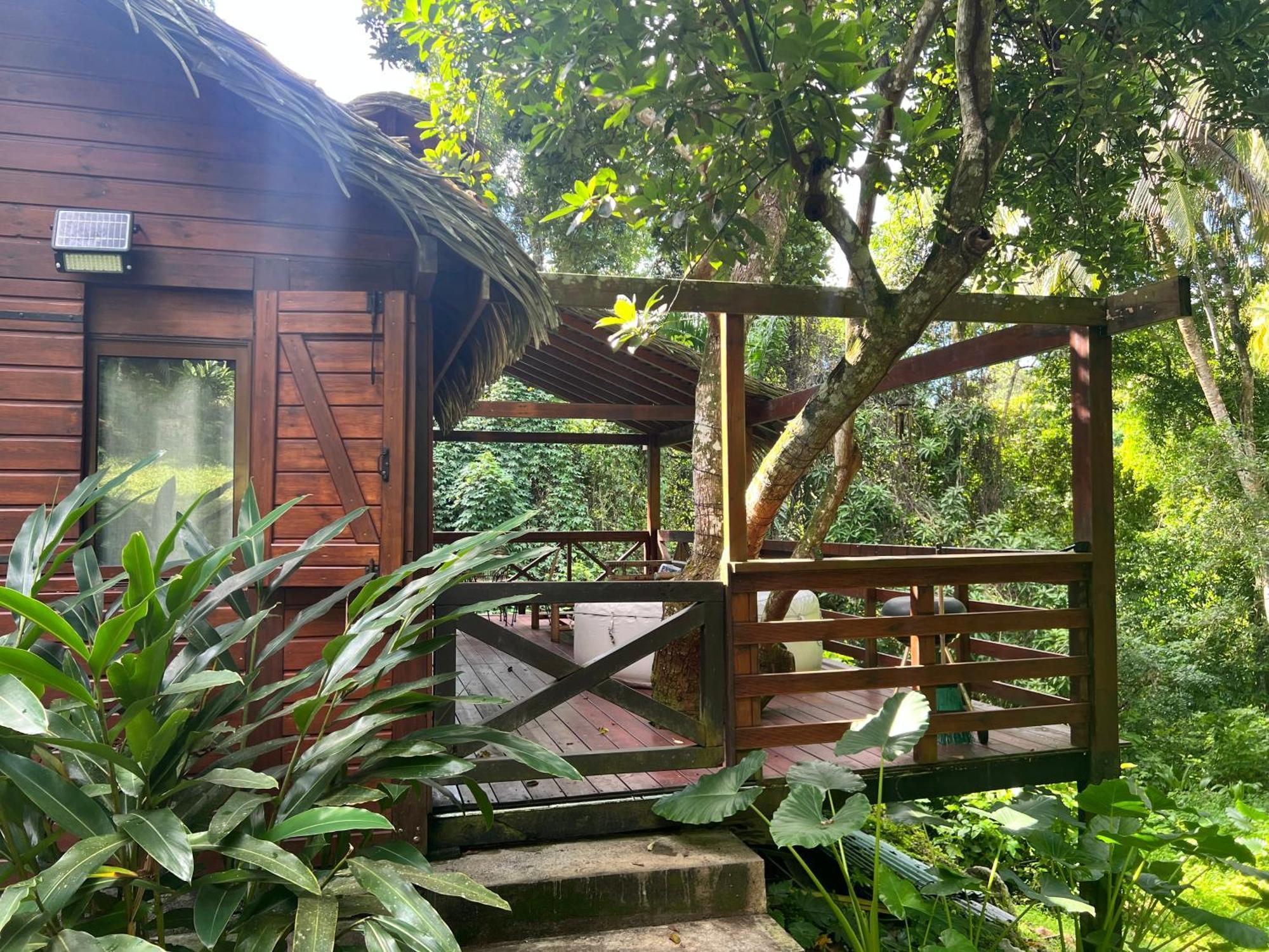 Ti Zaboka Chalet , Spa Privatif เลส์อาบิมส์ ภายนอก รูปภาพ
